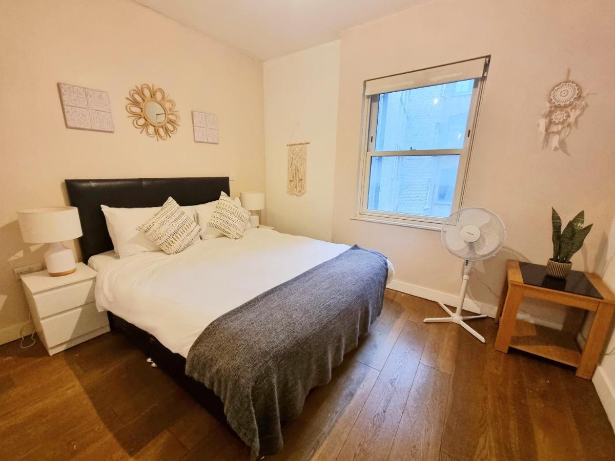 London City Apartments Bagian luar foto