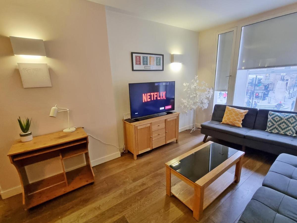 London City Apartments Bagian luar foto