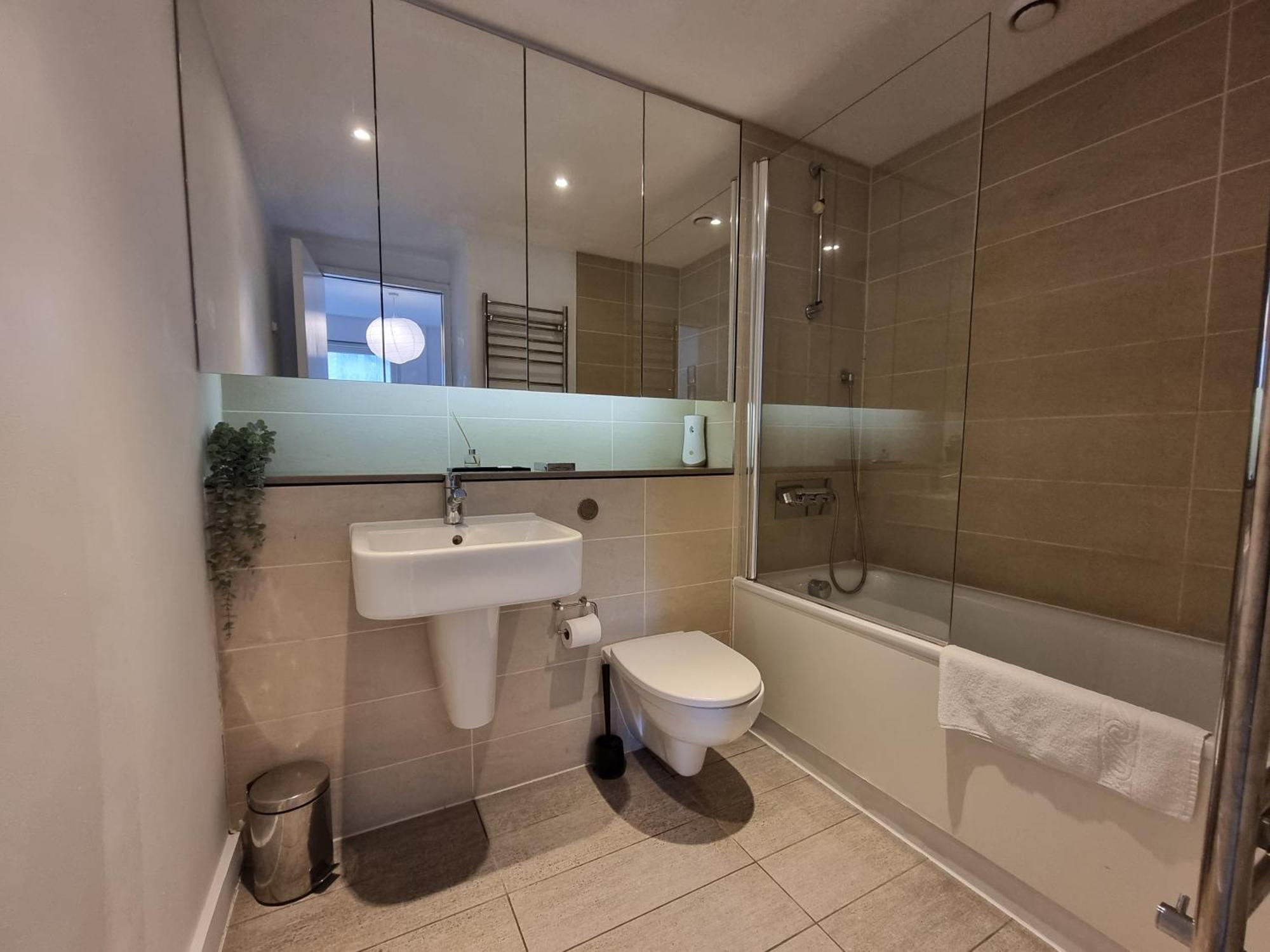 London City Apartments Bagian luar foto